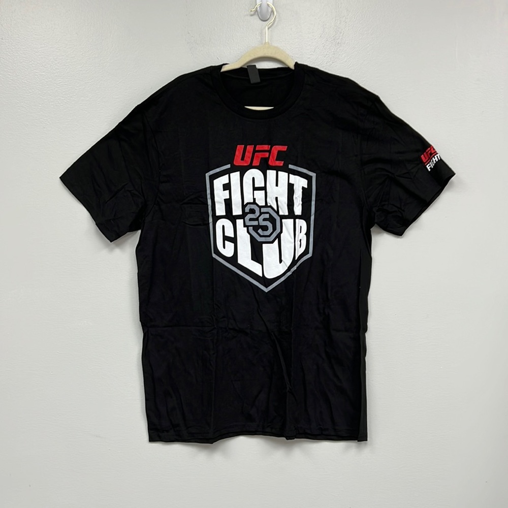 MEN'S UFC T-SHIRT DISTRICT VERY IMPORTANT TEE (XL)